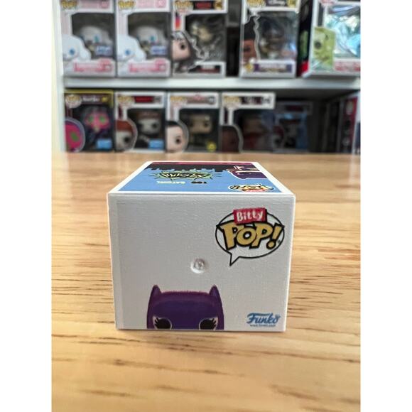 BITTY Batgirl 1" Funko Pop #186 DC Comics Adam West Batman Barbara Gordon Show - Picture 5 of 6